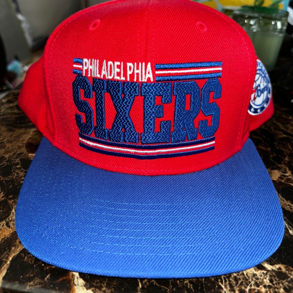 Philadelphia Sixers Mitchell and Ness SnapBack